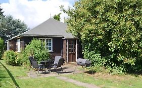 The Cottage - B4014